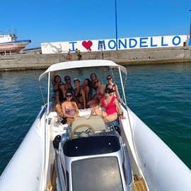 Palermo: Passeio de barco com bebidas e mergulho com snorkel