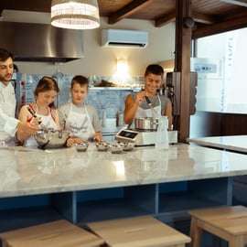 Corso di pizza e gelato a Palermo con cena e vino