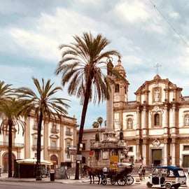 Tuk Tuk Tour of Palermo: Two Hours Through the Old Town