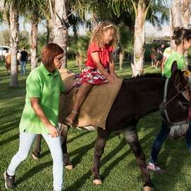 Partinico: Animali della fattoria e giardino aromatico