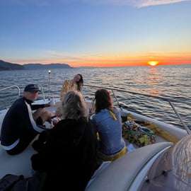 Palermo: sunset tour with aperitif on a luxury boat