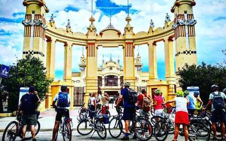 un paseo PRIVADO por el Parque de la Favorita y Mondello