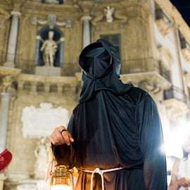 Palermo Noir: magával ragadó 3D hangélményes gyalogos túra és aperitif hajón