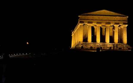 Lo mejor de Agrigento: Sciacca, acantilados blancos y templos de noche