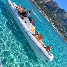 Passeio de barco em Mondello e Capo Gallo com frutas