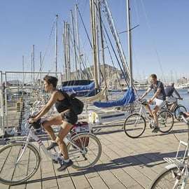 Tour en bicicleta por Palermo: plazas, costa y comida callejera