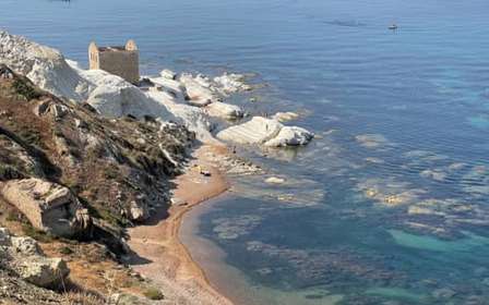 Expedición por playas salvajes y acantilados blancos en el sur de Sicilia