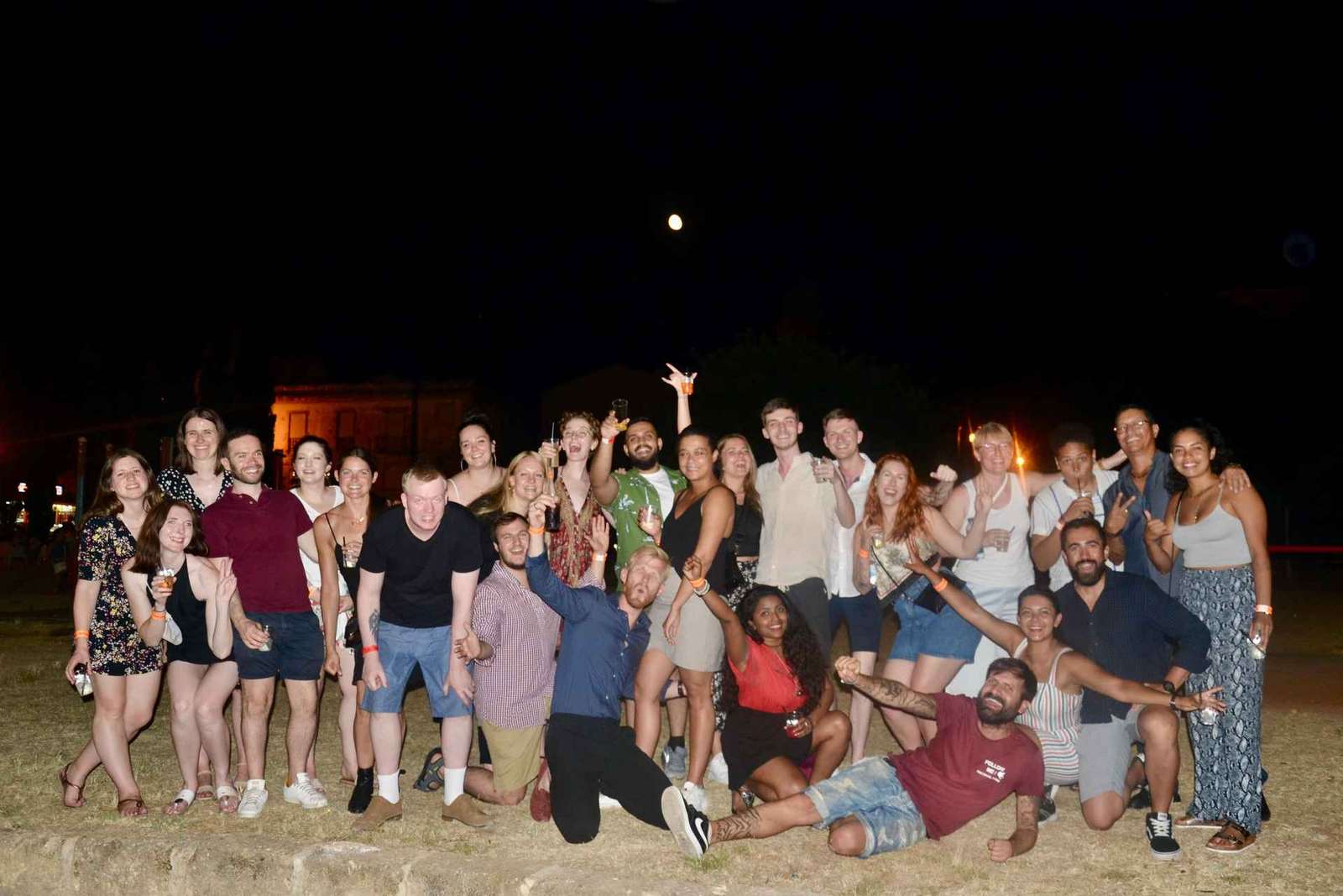 Pub crawl a Palermo: 5 bar con shot gratis e guida locale
