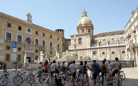 Tour en bicicleta por Palermo con comida callejera y panelle