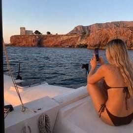 Excursion en catamaran à Terrasini : grottes et SUP