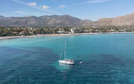 Palermo: excursión en velero con esnórquel y almuerzo a bordo