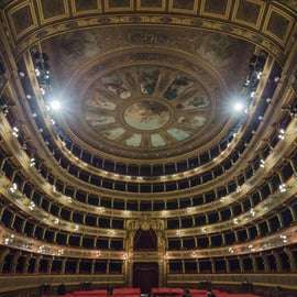 Visita guiada al Teatro Massimo: sala, escenario y palco real