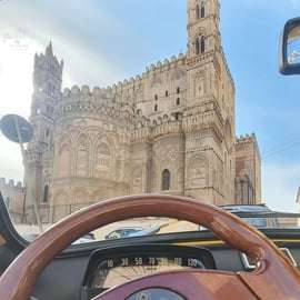 Fiat 500 tour Palermo in een vintage auto met chauffeur