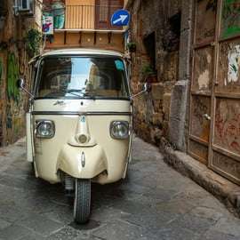 Tuk Tuk Tour of Palermo: Two Hours Through the Old Town