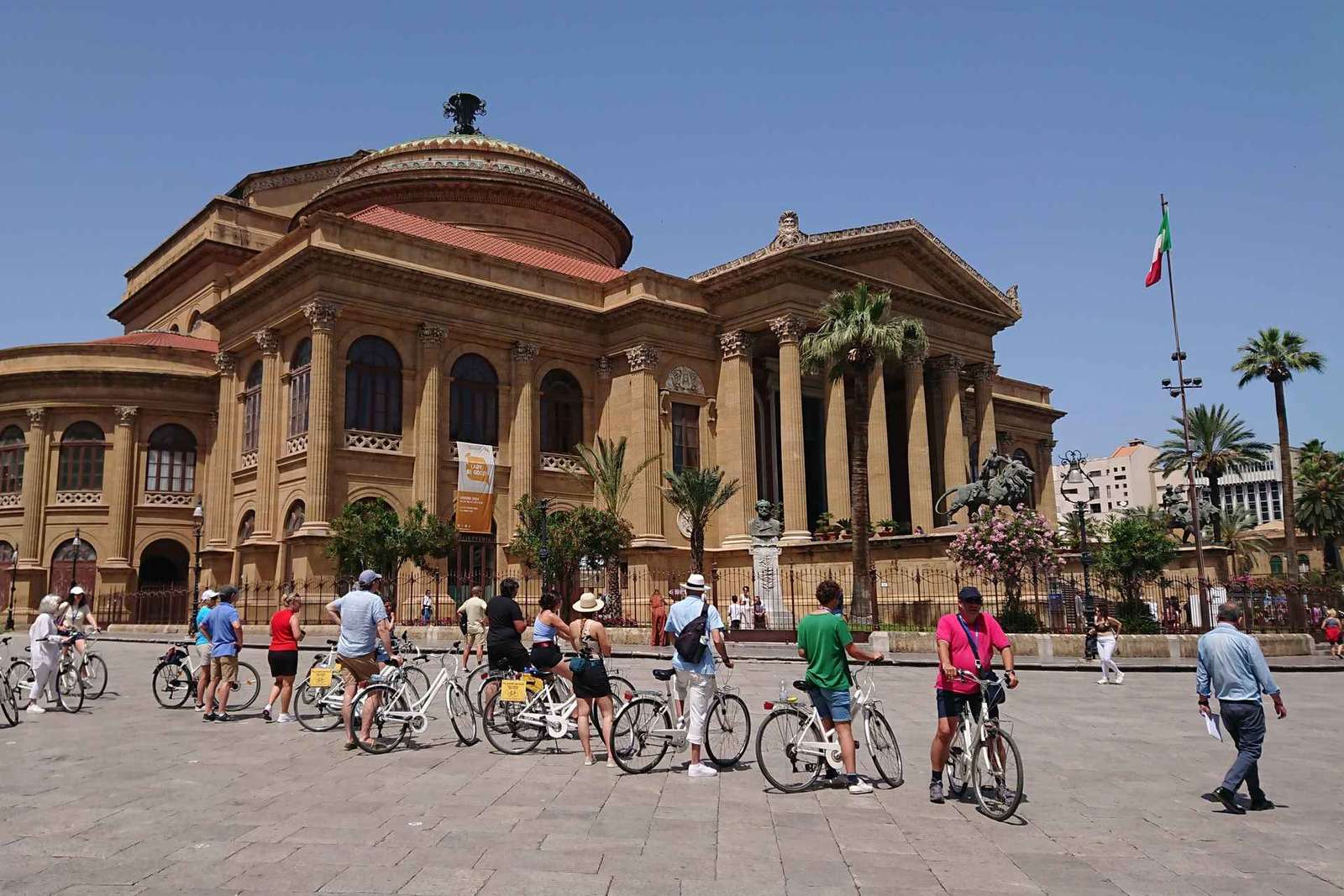 Palermo: Geführte Fahrradtour durch das historische Zentrum mit Verkostung
