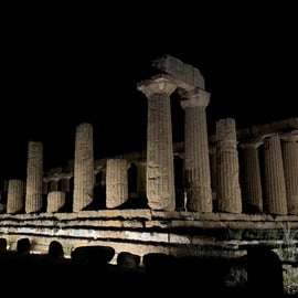 Best of Agrigento: Sciacca, White Cliffs & Temples by Night