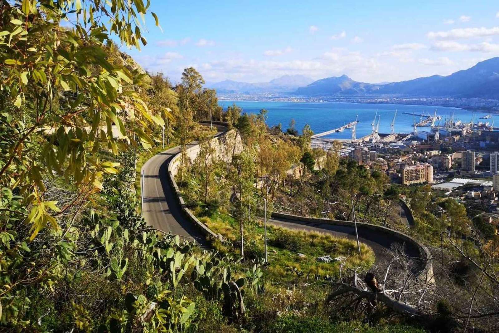 Palermo: Panoramische berg Pellegrino Tour in CruiserCar