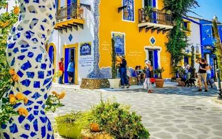 Paseo artístico por Borgo Parrini con degustación típica