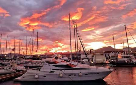 Paseo en barco al atardecer por el golfo de Palermo