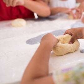 Partinico: Pizza-Making Class on an Organic Farm with Wine