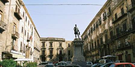 Piazza Bologni